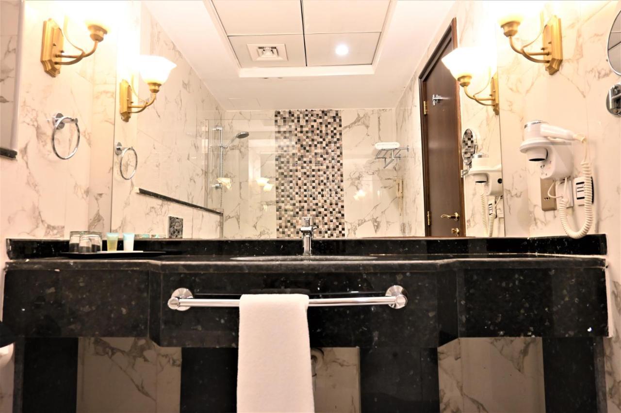 فندق Crystal Plaza Al Majaz الشارقة